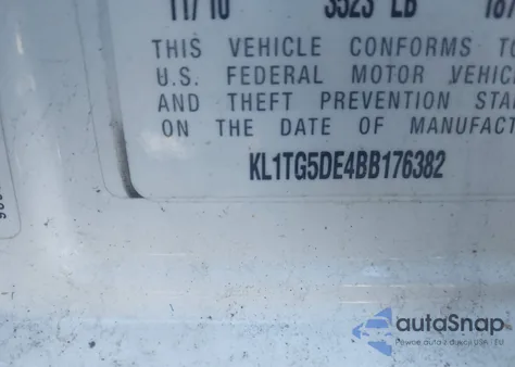 2011 Chevrolet Aveo 2Lt z USA, uszkodzony, nr VIN KL1TG5DE4BB176382